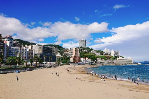 熱海　ビーチ　静岡の星野リゾート